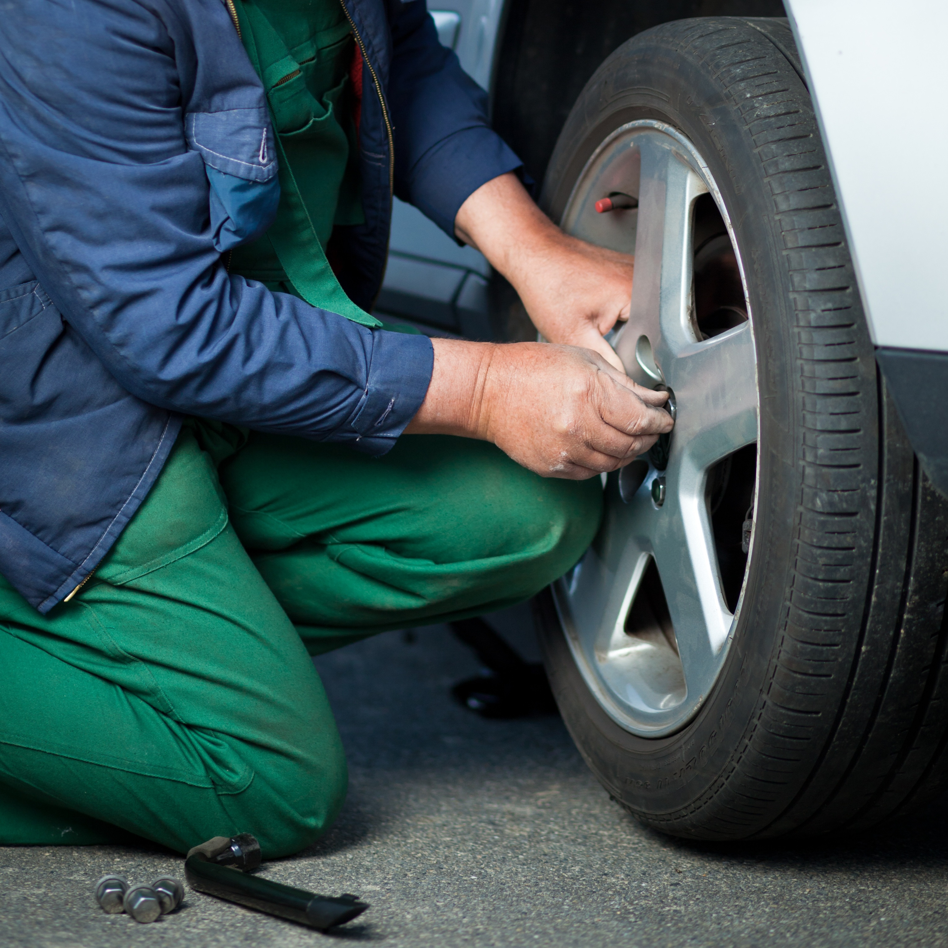car maintenance checklist for beginners